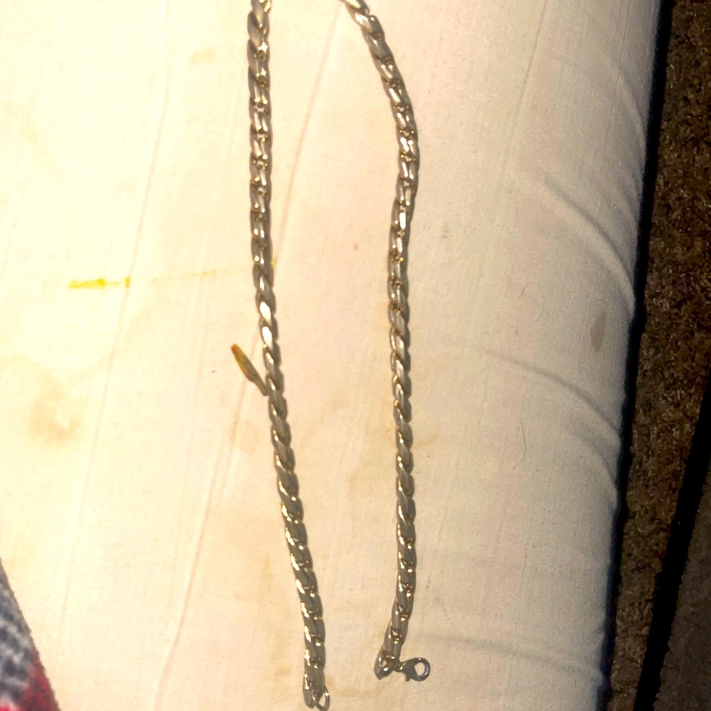 750 best offer from there got it from auction need the money